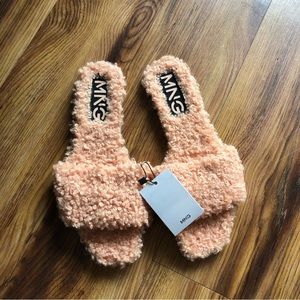 Mango pink teddy fur slippers